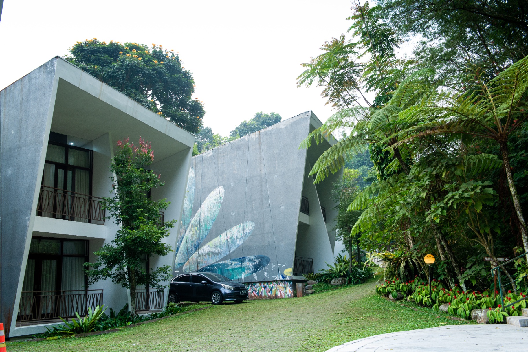Lawangwangi gallery 1